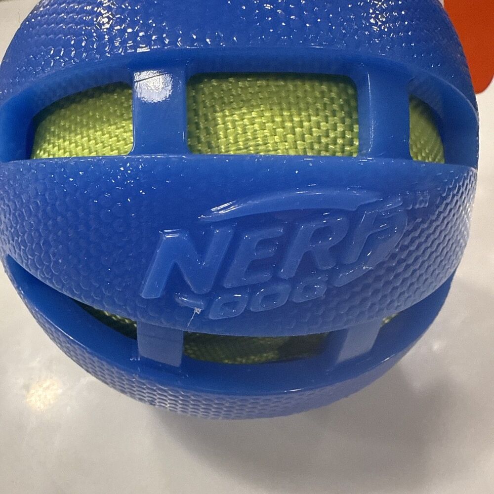 3.8in TPR Squeak and Crunch Ball – Blue One-Size-for-Most, - Picture 2 of 4